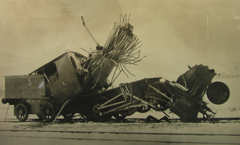 p3034779 Exploded Steam Boiler