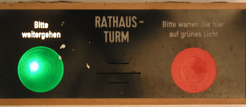 p3084992 People traffic lights to Tower