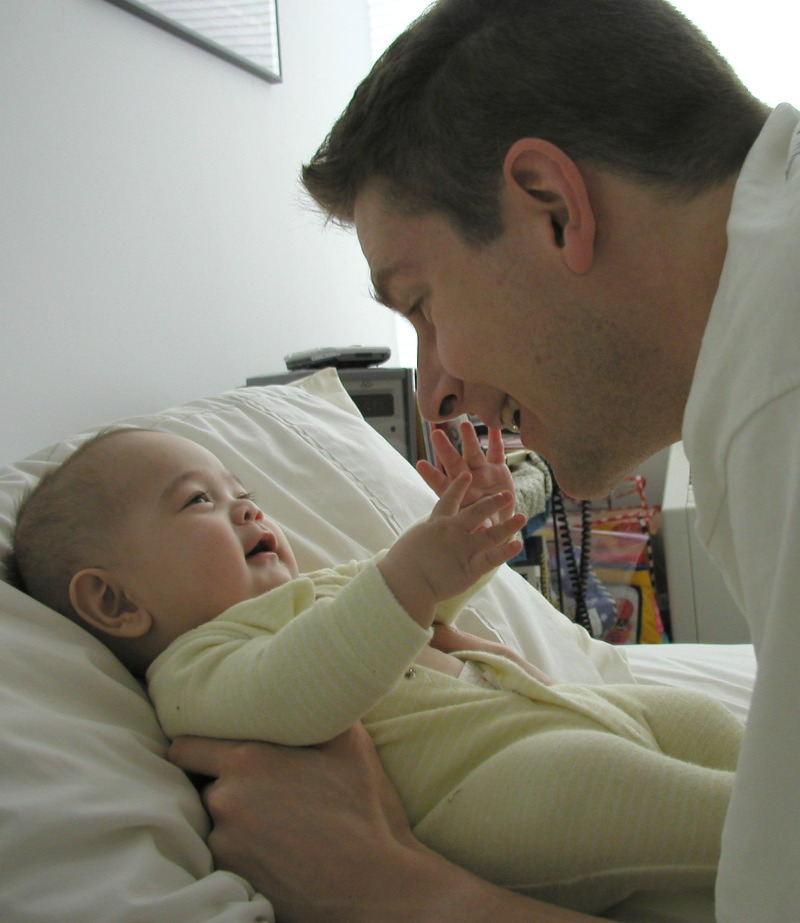 pc216782 Kyle playing with daddys face