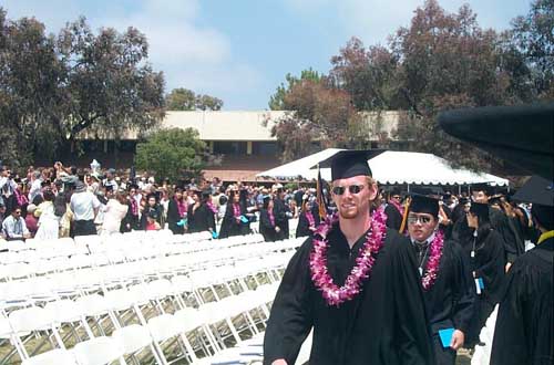 graduates_walking_in
