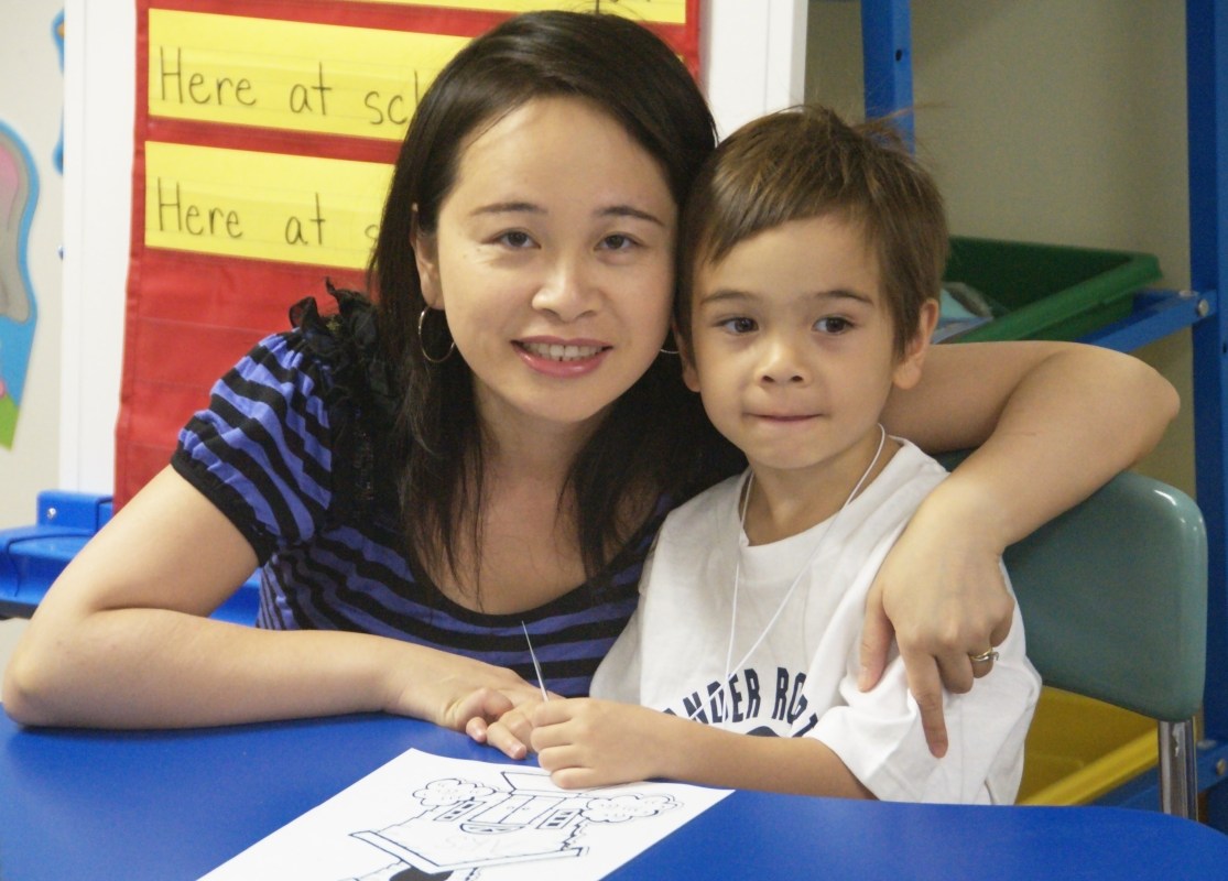 20080904-0084 Kyle and Nina inside Kindergarten Classroom