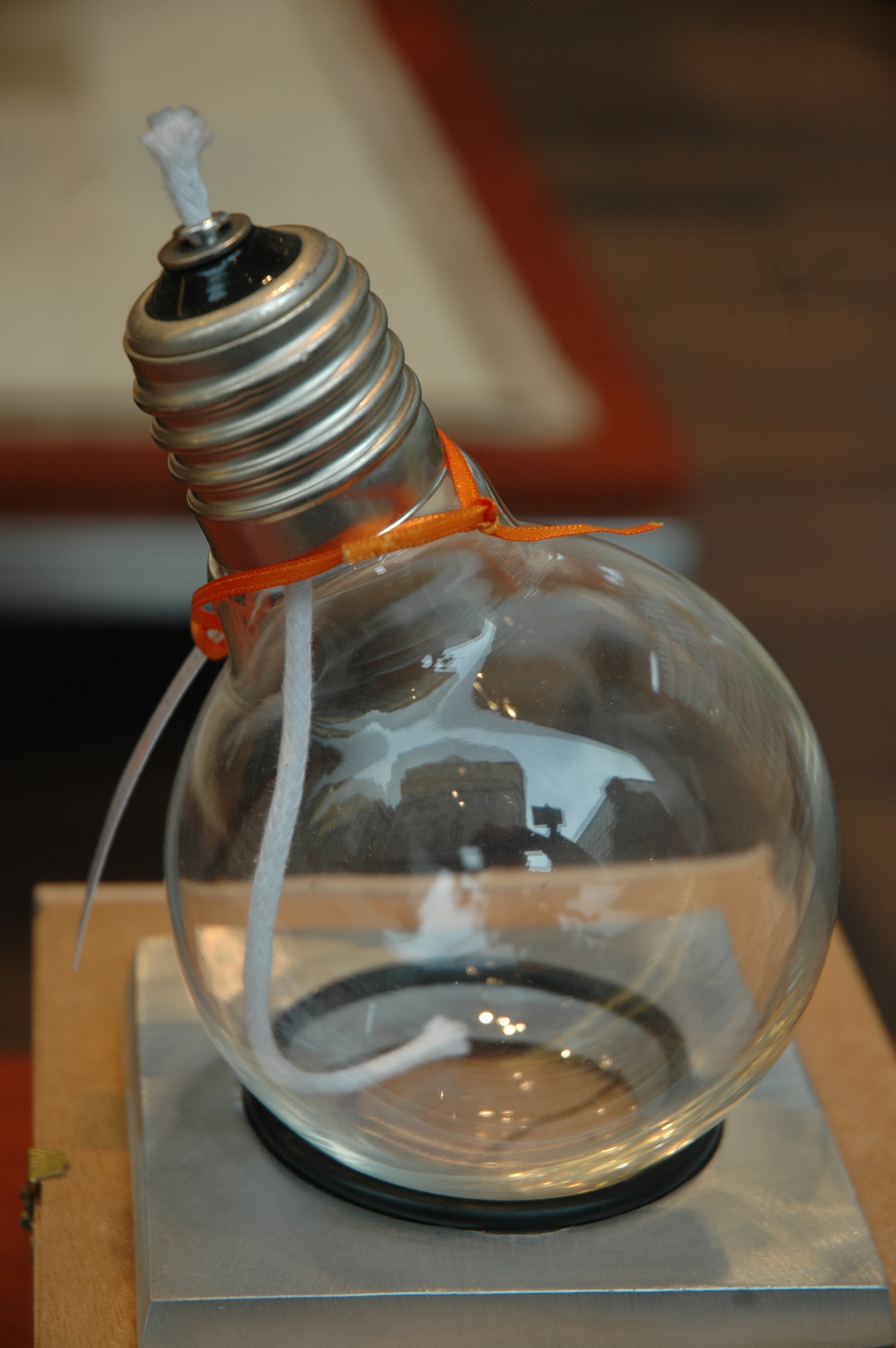 light bulb oil lamp