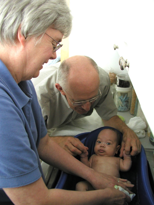 p8196244 Grandparents Bathing Kyle