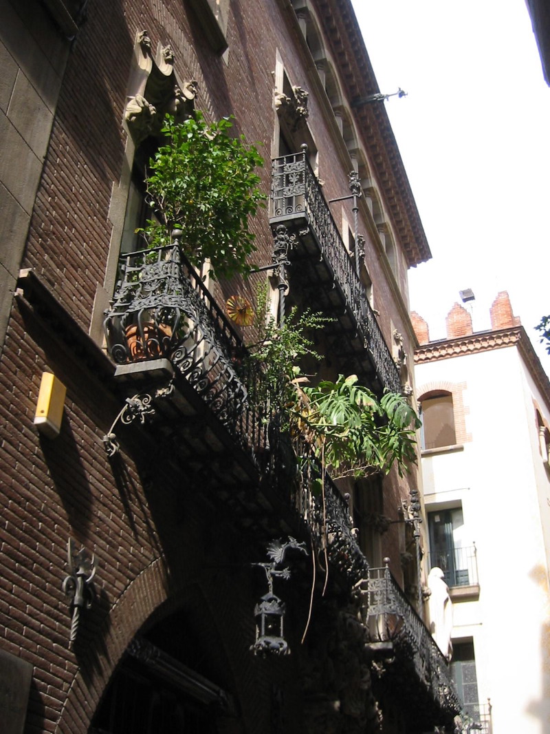 20040326-3781 Balconies