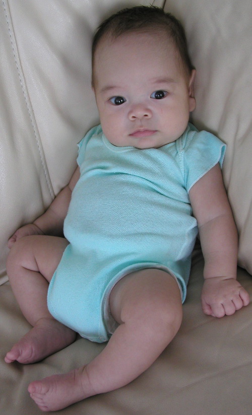 p9166298 Kyle on couch