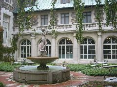 pa243343 Faculty retreat Arden House Courtyard