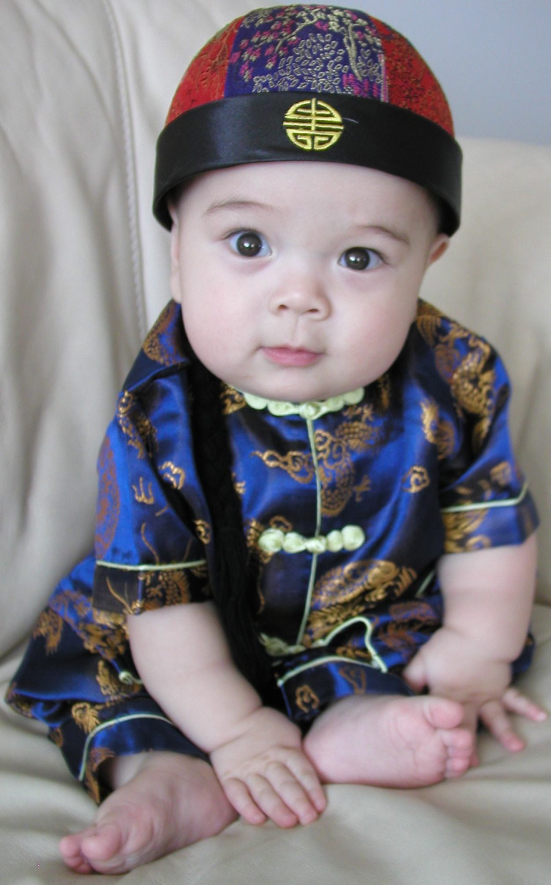 p1230350 Kyle in Chinese Outfit on Couch