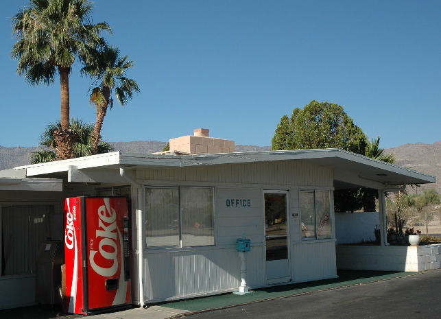 20040606-0602 Stanlunds Hotel Office